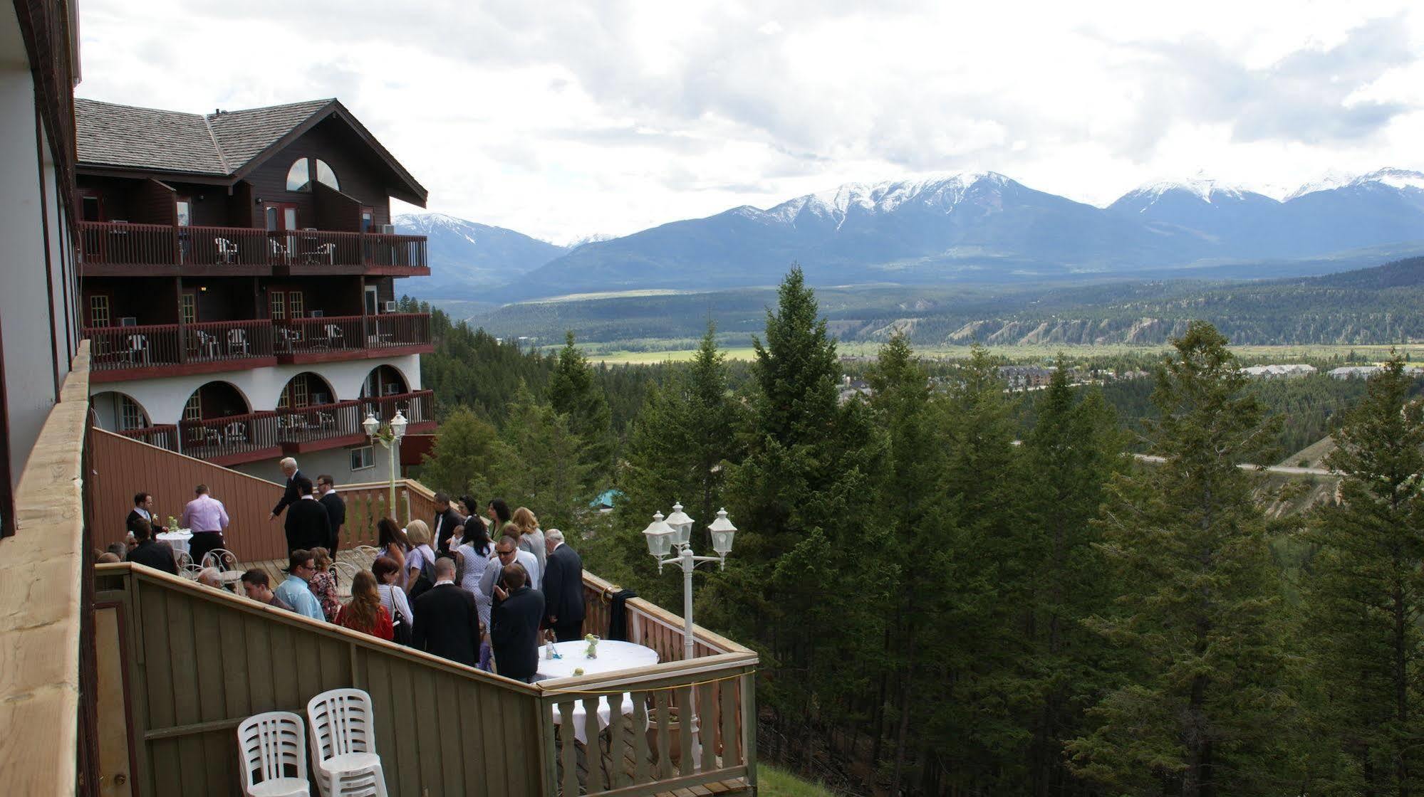 Motel Bo Radium Hot Springs Exterior photo